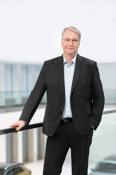 Dr. Stefan Sommer 